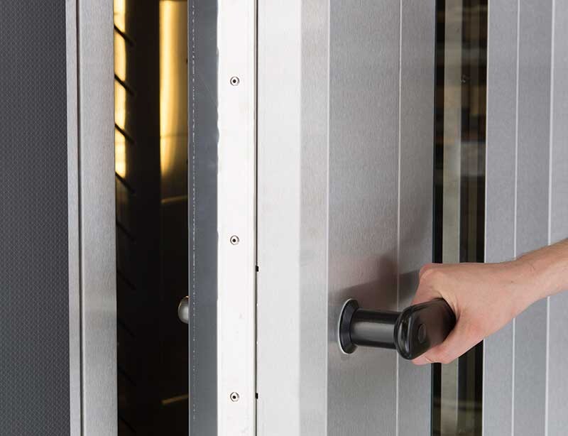 ergonomisk och välisolerad dörr för stickugn Sveba Dahlen