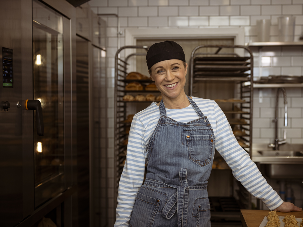Lina Wallentinson driver Malvas Glutenfria Hantverksbageri. Bageriet är installerat av Sveba Dahlen.
